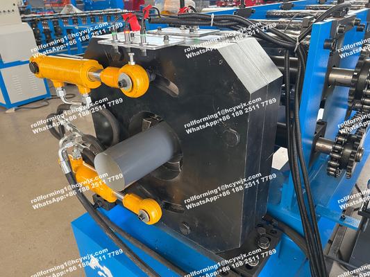 Macchina per la formatura a rulli di tubi di scarico in acciaio per acqua piovana 333