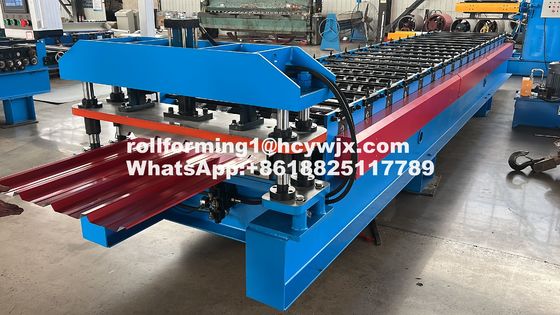 Qualità  914mm Coil Width G550 Roofing Sheet Roll Forming Machine Plc Control Fabbrica