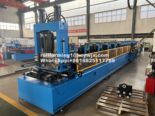 CE larghezza regolabile Cz Purlin Roll Forming Machine 2-15m/min Velocità