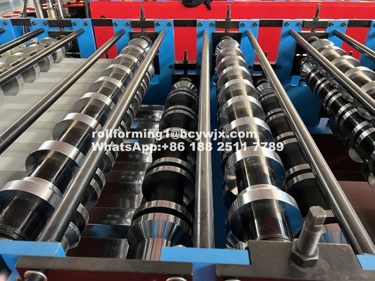 0.3-0.6mm 5.5KW Potenza doppio strato rotolo macchina di formazione