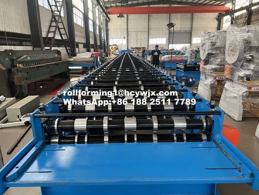 T153-40L-840 Macchina per la trasformazione a rulli di pavimenti metallici ad alta velocità