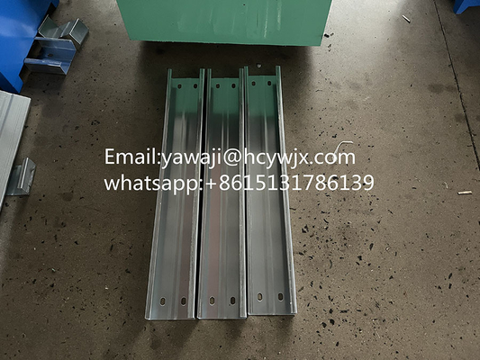 Rotolo del Purlin del CEE dello schermo commovente che forma macchina con il materiale di 80mm