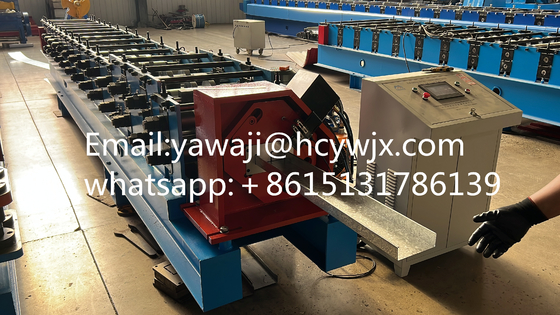 C Purlin Roll Forming Machine con commutazione facile