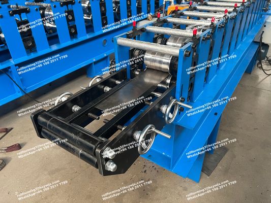 Macchine per la formazione di rotelle di serrature per porte di garage