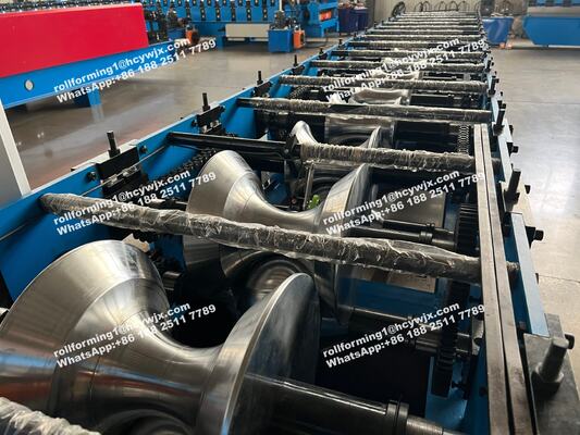 Macchina per la formatura di colmi personalizzata e automatica con motore principale da 5,5 kW e controllo PLC per lamiera di spessore 0,3-0,6 mm