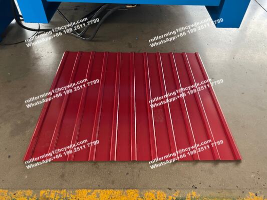 Macchina per la formazione di rotoli a doppio strato con sistema di controllo PLC di taglio idraulico per piastrelle da tetto di spessore 0,3-0,6 mm