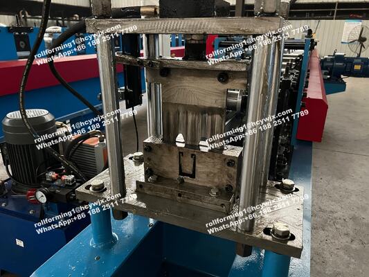 Guida per porte da garage sezionali - Profilatrice per rotaie scorrevoli