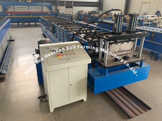 Macchine per la formazione a freddo di rotoli di materiali da costruzione metallici