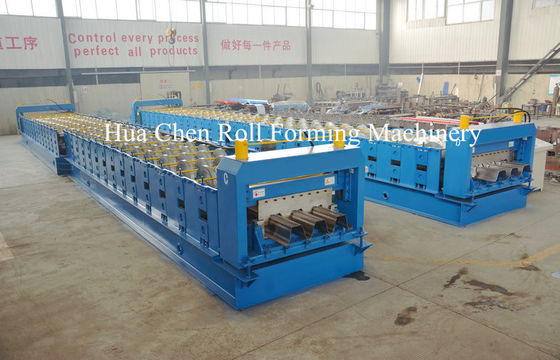 1.2mm Spessore 28T Peso Metal Deck Roll Forming Machine con 1 anno di garanzia per la produzione di pavimenti