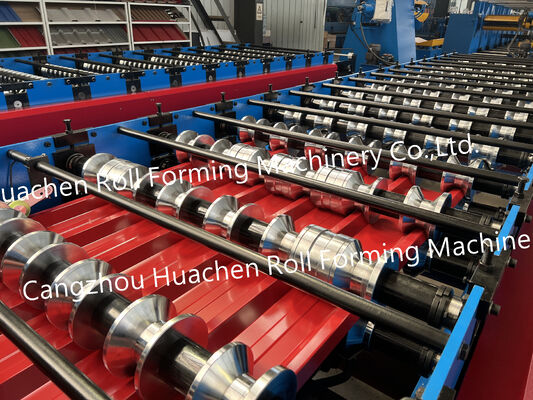Macchina per piastre ondulate - Macchina per la formazione di bobine in acciaio a gradini utilizzate per la fabbricazione di pannelli di tetto