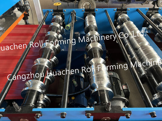 Macchina per la fabbricazione di pannelli di tetto ondulati in metallo completamente automatica