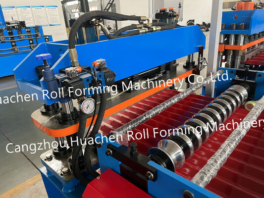 Macchina per la produzione di piastrelle per coperture in lamiera metallica Macchina per la formatura di rotoli di piastrelle per tetti ondulati e trapezoidali