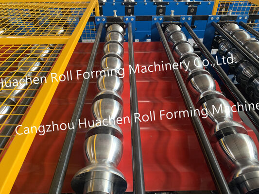 Macchine per la formazione di rotoli di fogli di tetto trapezoidali a doppio strato per tetti metallici
