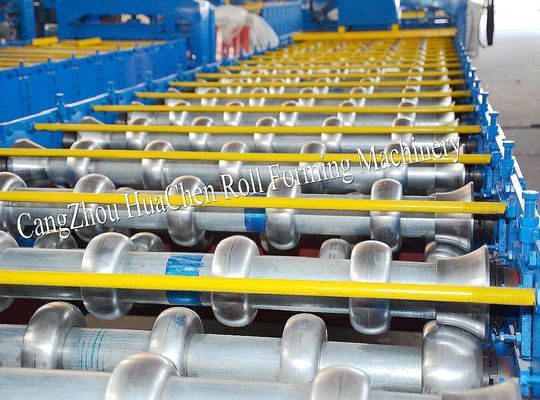 Rotolo delle mattonelle lustrato tetto d'acciaio che forma le stazioni a macchina del professionista 18