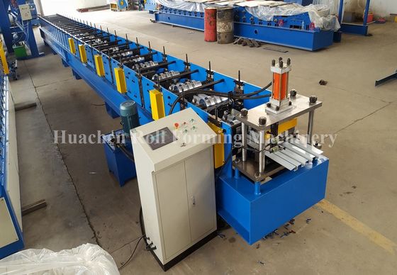 Strato del tetto del piatto d'acciaio che fa macchina, pannello di parete che forma macchina con Decoiler idraulico