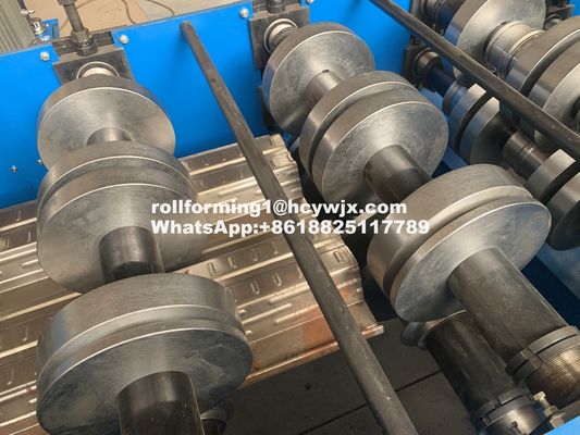 il rotolo d'acciaio della piattaforma del CE di 1mm che forma la macchina, lamina a freddo la formazione dell'attrezzatura 850mm