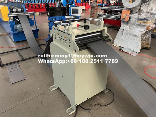 Linea di macchina per fasci di chiusura a doppio C di tipo stand con 80 mm di diametro dell'albero a rulli e 14 stazioni