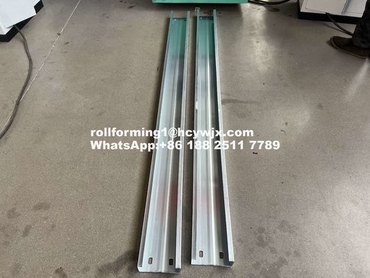 Azionamento a catena 1,2 mm Cz Purlin Roll Forming Machine Efficiente