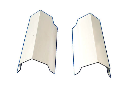 Attrezzatura professionale della forma del rotolo del metallo con il cappuccio di sicurezza della gabbia, 5,5 chilowatt che formano sistema