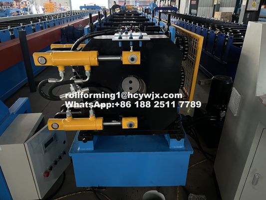 0.45-0.6mm Spessore del materiale Downspout Roll Forming Machine con potenza del motore 5.5kw