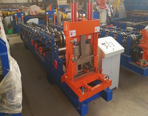 Rotolo galvanizzato idraulico automatico della posta di C che forma spessore della macchina 1.5-3mm