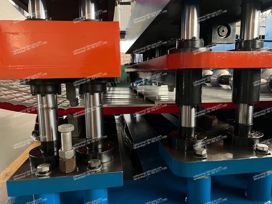 Macchina per la formazione di rotoli per il mercato dell'Oman