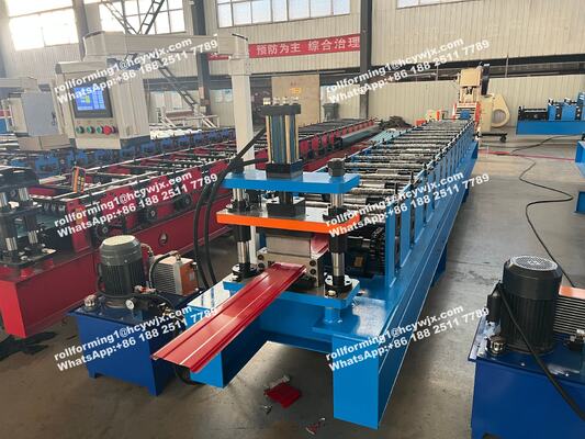 PLC controllato Spandrel Color Coated Wall Panel Roll Forming Machine con spessore 0,3-0,6 mm e 15 file di rulli