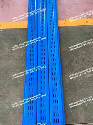 PLC controllato Spandrel Color Coated Wall Panel Roll Forming Machine con spessore 0,3-0,6 mm e 15 file di rulli