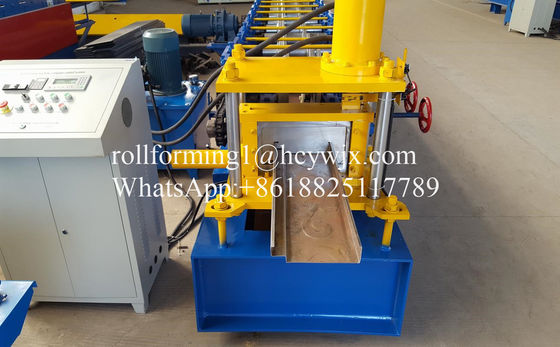 Struttura di porta d'acciaio dello SpA 0.8mm della struttura della finestra del metallo che fa macchina